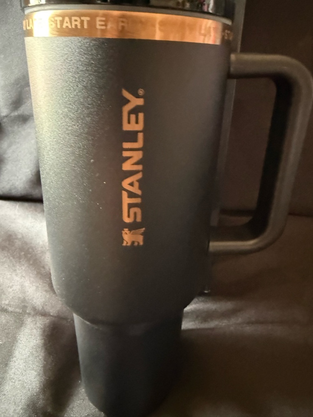 New Stanley 40oz Black and Gold Special MESSI Edition Tumbler with Flip Top - Picture 2 of 11